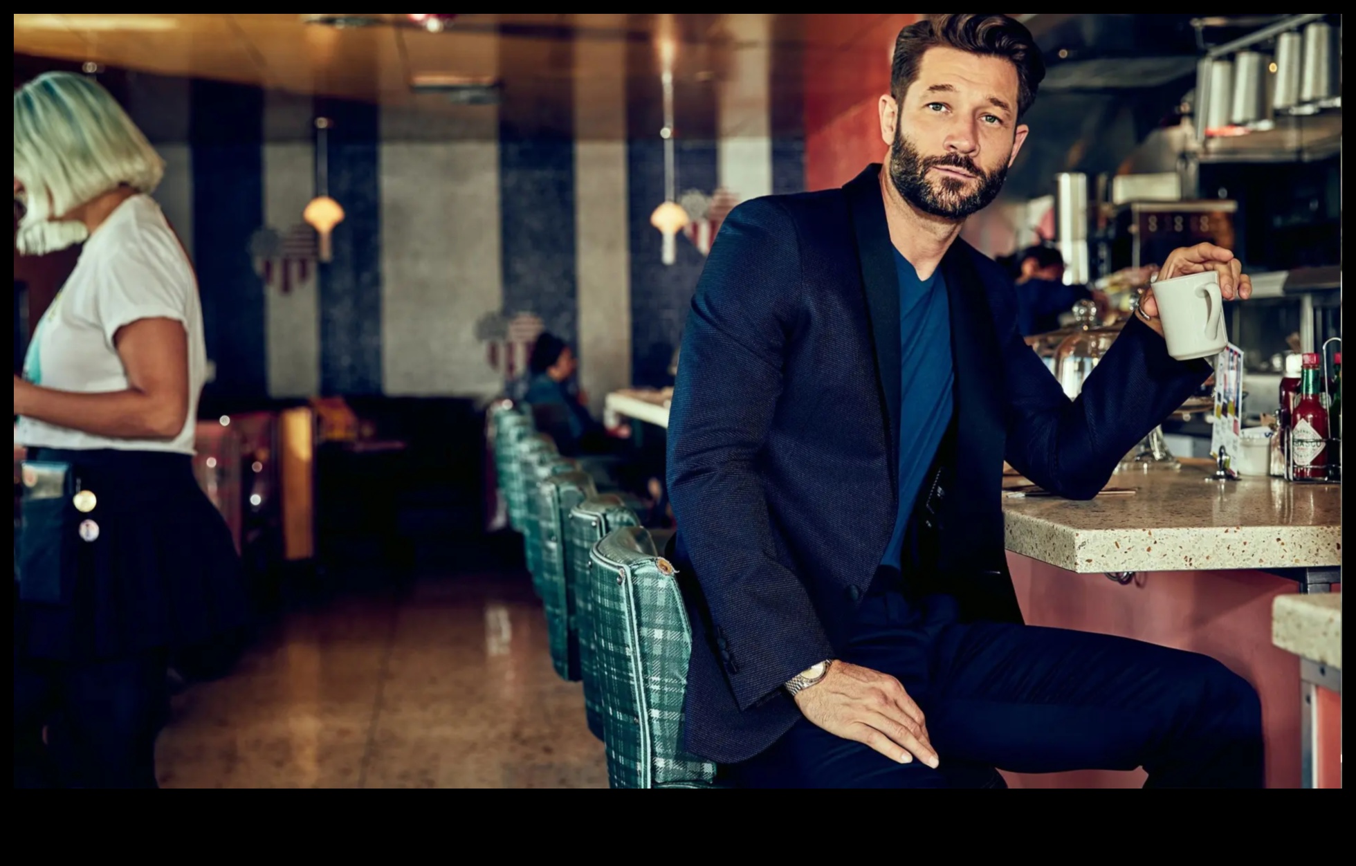 أنيق وحاد دليل للأزياء الرجالية المعاصرة 2 أنيق وحاد: مشاعر الموضة الرجالية المعاصرة