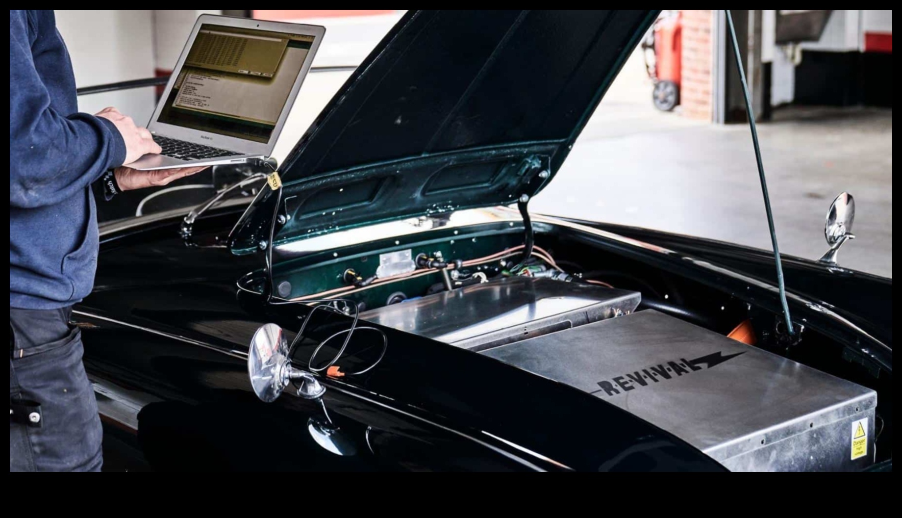 الكلاسيكيات الكهربائية: إعادة اكتشاف السيارات الكهربائية القديمة والاحتفال بها