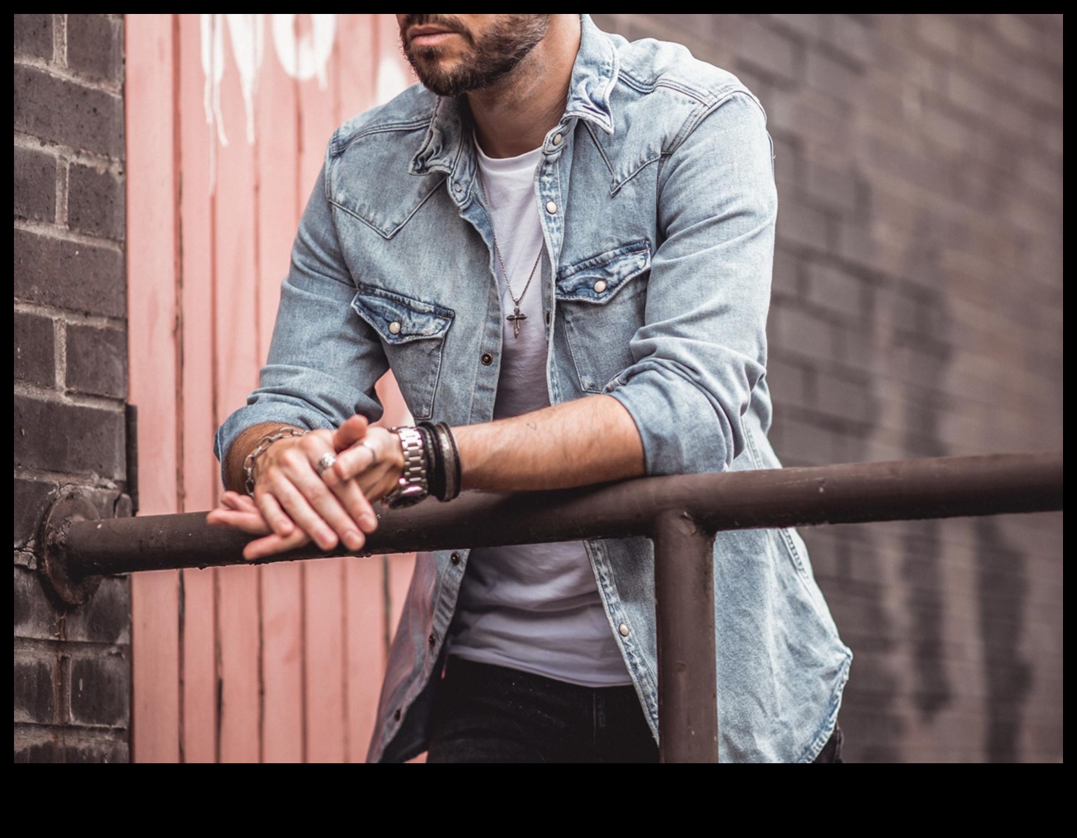 راحة أنيقة: أزياء رجالية أنيقة تشعرك بالارتياح